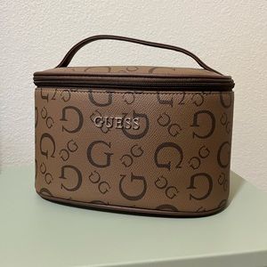 Guess Cosmetic Bag
